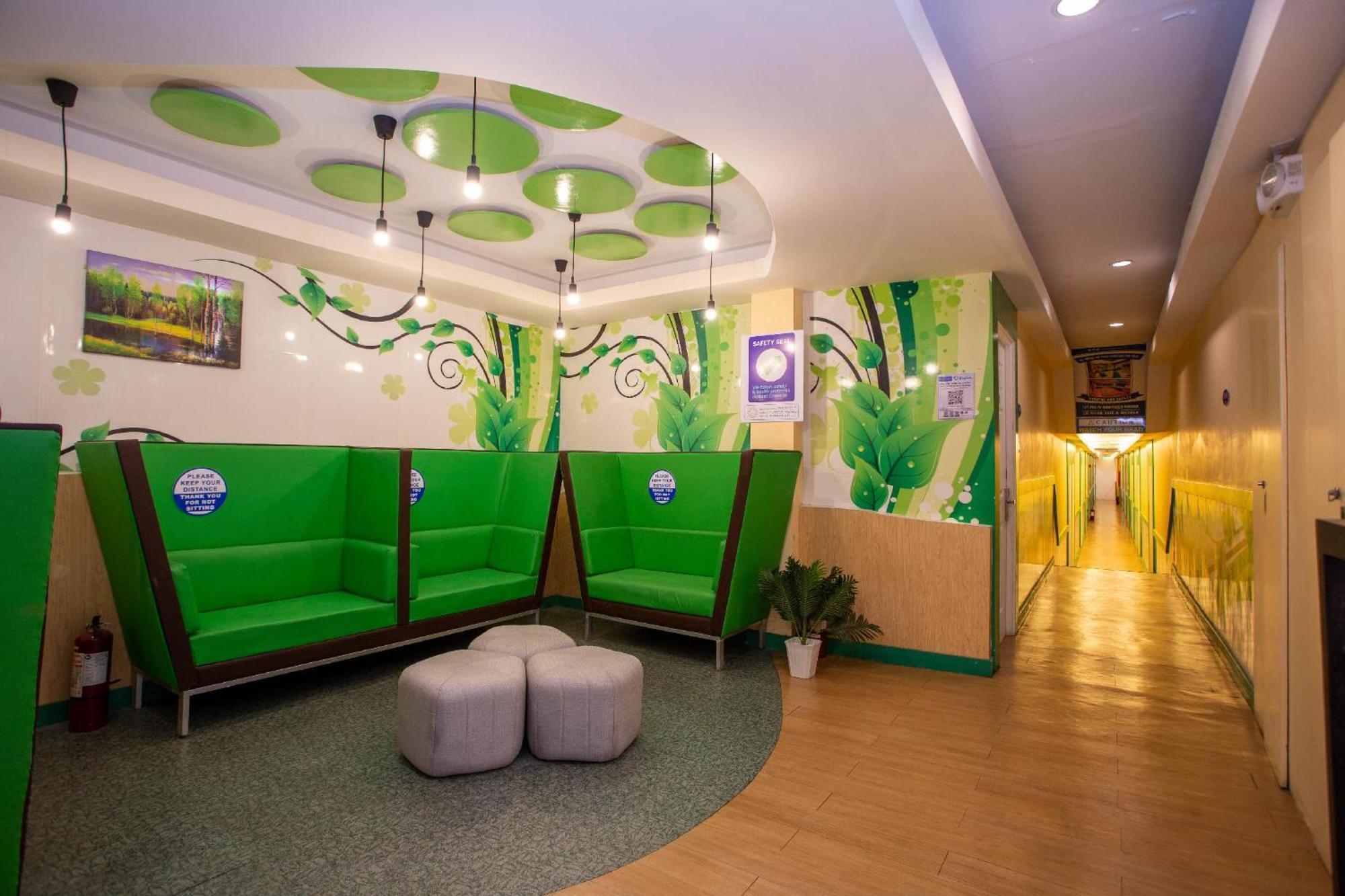 Hotel Dreamworld Las Piñas Bagian luar foto