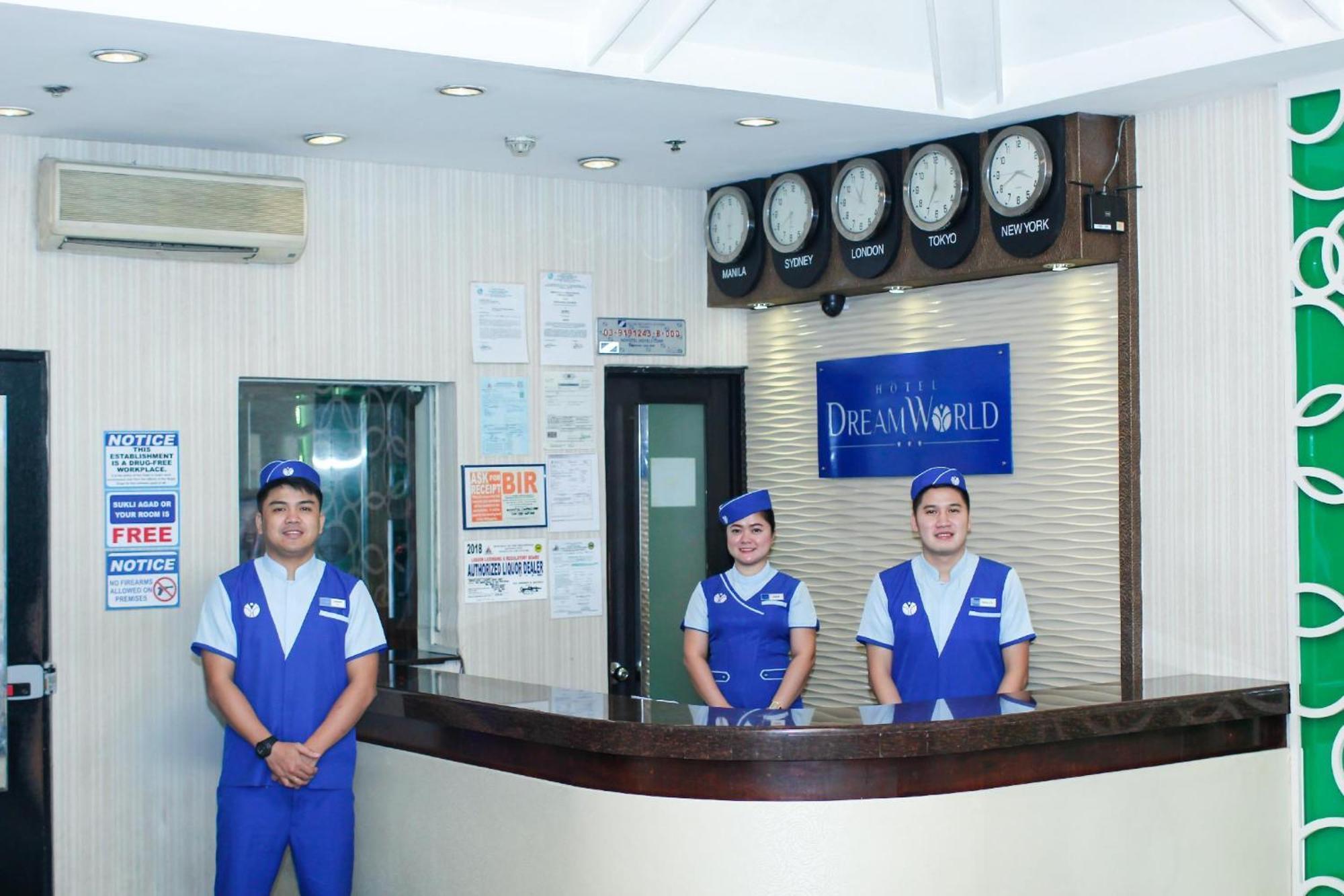 Hotel Dreamworld Las Piñas Bagian luar foto